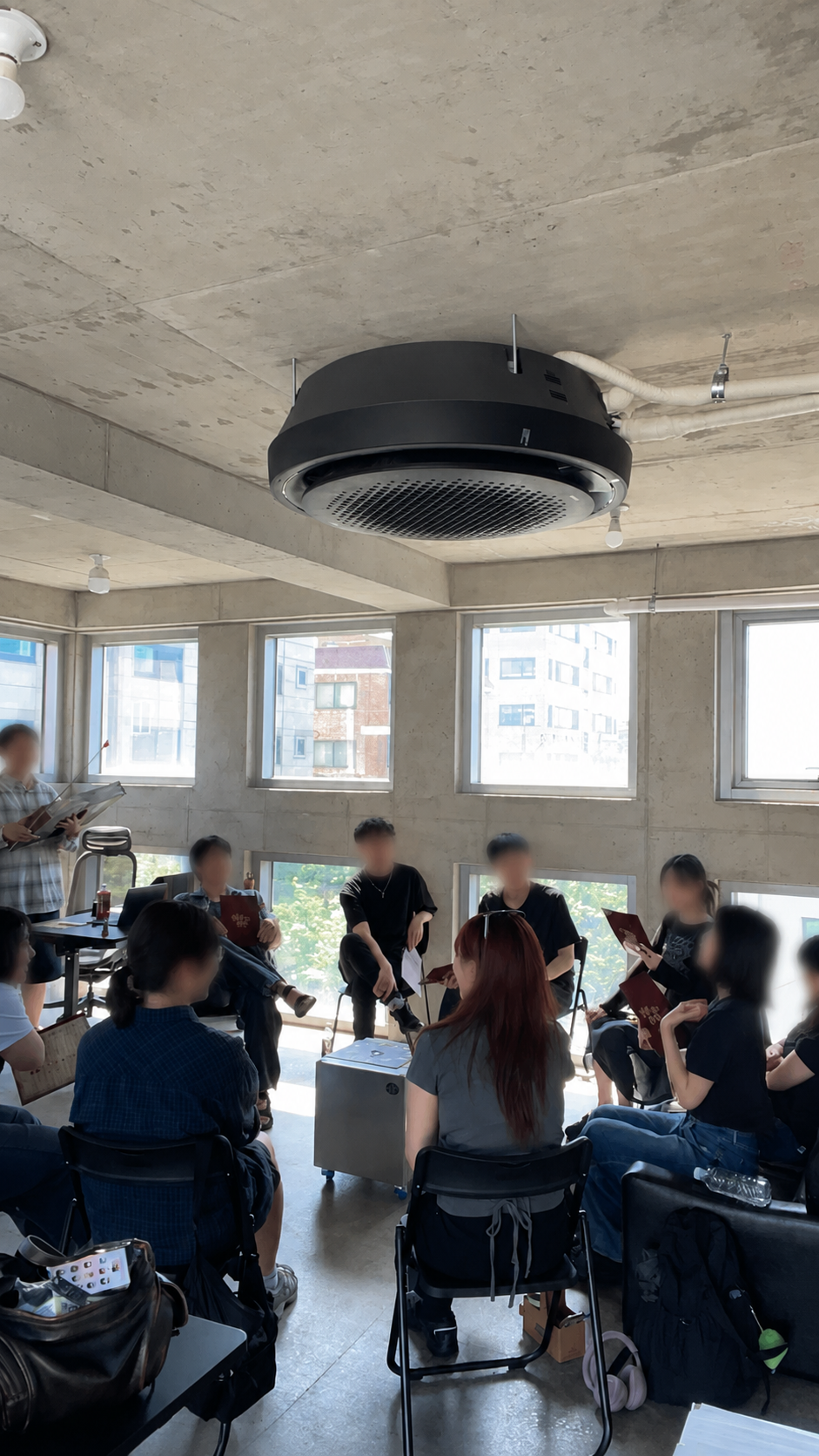 시계탑에 흐른 피